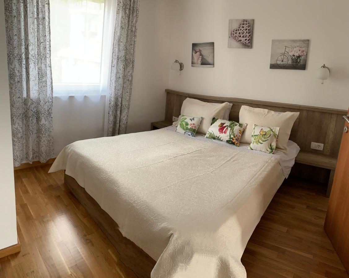 Ive Lole Ribara 38 Apartment เบชิชิ ภายนอก รูปภาพ